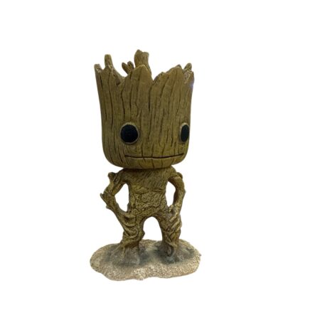 Adorno similitud personaje Groot