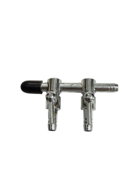 Llave Metálica de 2 Salidas